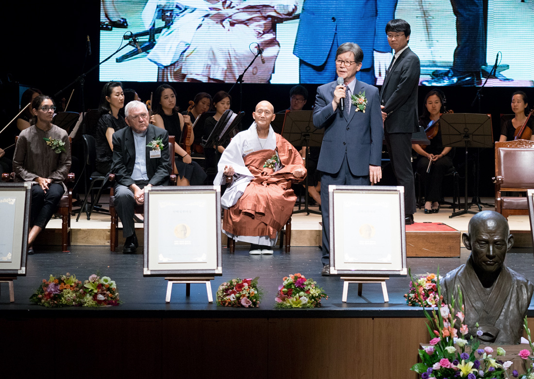 soop181.jpg mb-file.php?path=2016%2F08%2F15%2FF4_soop181.jpg